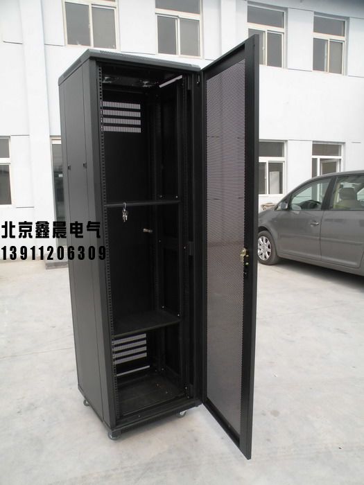 1617955395439015.jpg XC-4A九折型材仿威圖服務器機柜。4.jpg