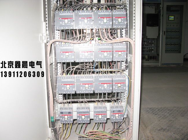 1617956307133606.jpg 機柜電裝配線。3.jpg