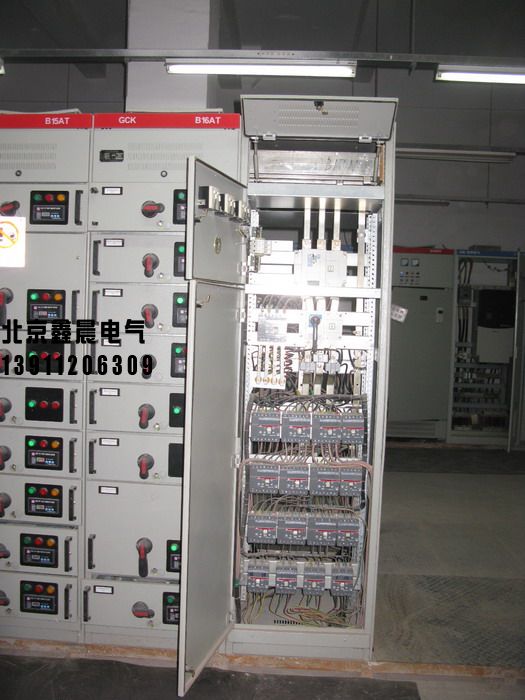 1617956312185921.jpg 機柜電裝配線。4.jpg